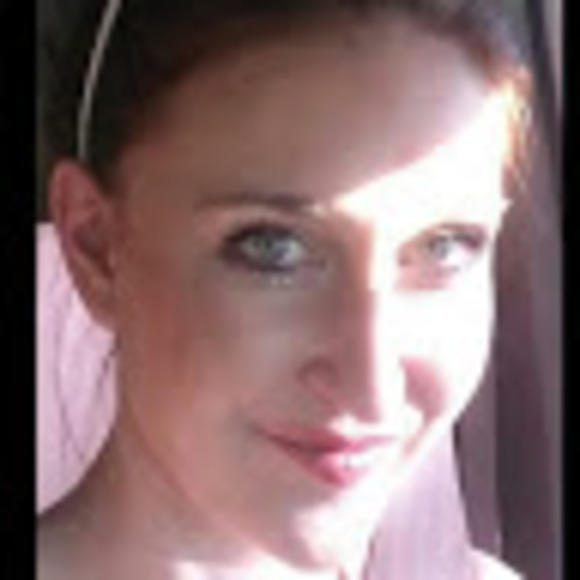 Meet your Posher, Amber - Picture 1 of 1